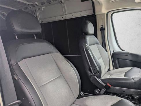 Used 2022 RAM ProMaster 2500 w/ Convenience Group image 19