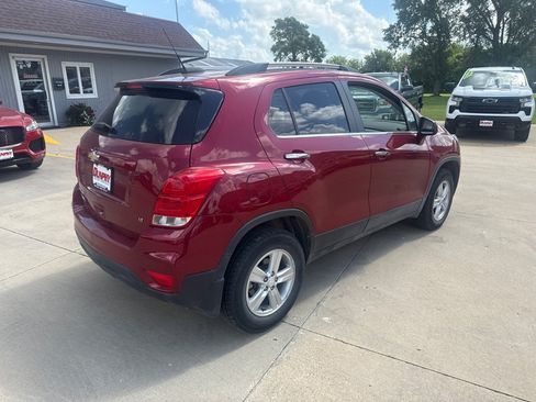 Used 2019 Chevrolet Trax LT w/ LT Convenience Package AWD/4WD image 5