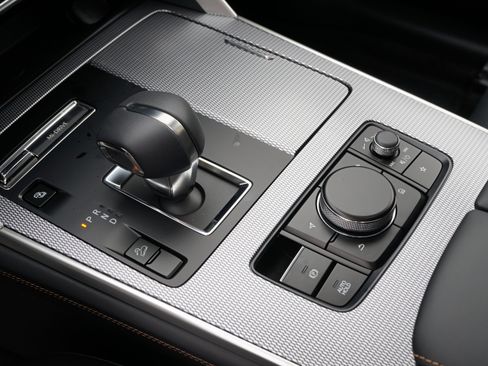 New 2026 MAZDA CX-90 Plug-In Hybrid w/ Preferred image 18