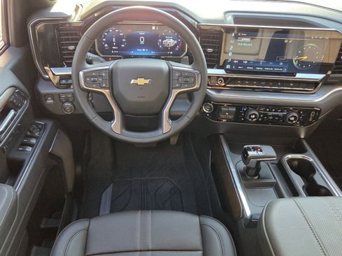 Used 2026 Chevrolet Silverado 1500 High Country w/ Technology Package AWD/4WD image 14