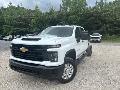 New 2026 Chevrolet Silverado 3500 W/T w/ WT Convenience Package AWD/4WD image 10