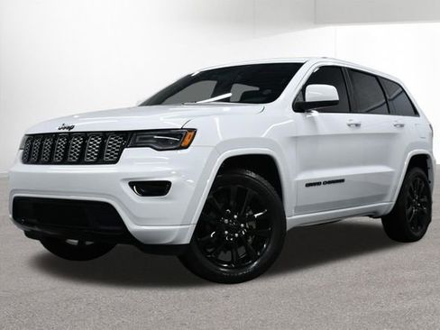 Used 2020 Jeep Grand Cherokee Altitude AWD/4WD image 1