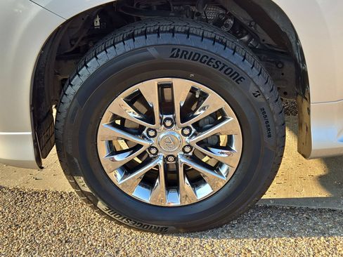 Used 2019 Lexus GX 460 Premium AWD/4WD image 11