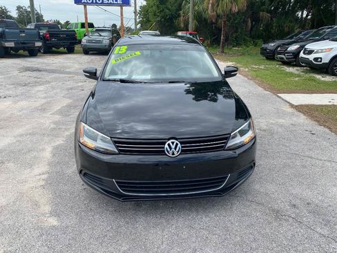 Used 2013 Volkswagen Jetta TDI FWD image 3