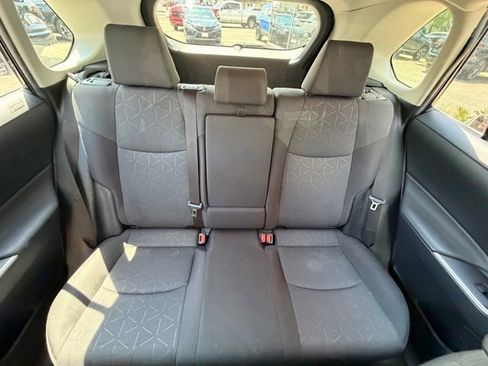 Used 2019 Toyota RAV4 XLE w/ Convenience Package AWD/4WD image 17