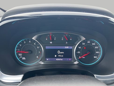 Used 2023 Chevrolet Traverse LT w/ Midnight/Sport Edition image 21