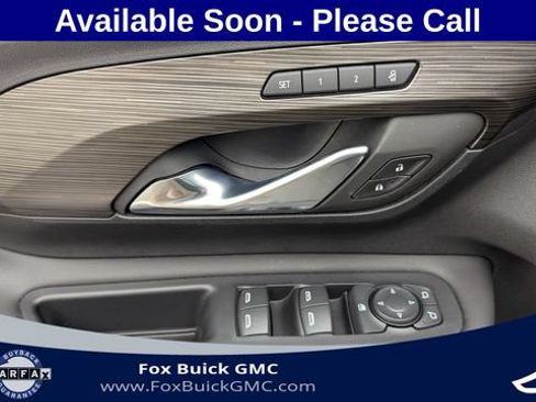 Used 2023 GMC Terrain SLT w/ Tech Package AWD/4WD image 24