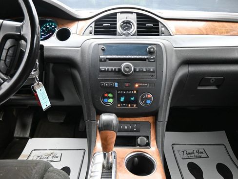 Used 2008 Buick Enclave CX w/ Driver Confidence Package FWD image 15