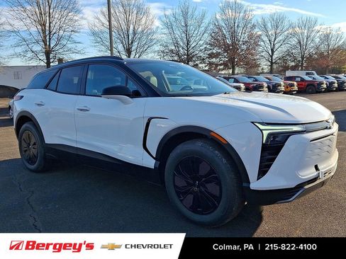 New 2026 Chevrolet Blazer EV LT image 2