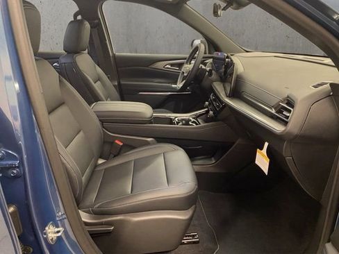 New 2026 Chevrolet Traverse LT w/ Driver Confidence Package AWD/4WD image 20