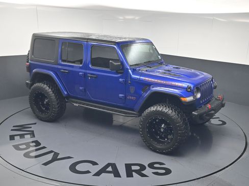 Used 2018 Jeep Wrangler Unlimited Rubicon w/ Dual Top Group AWD/4WD image 23