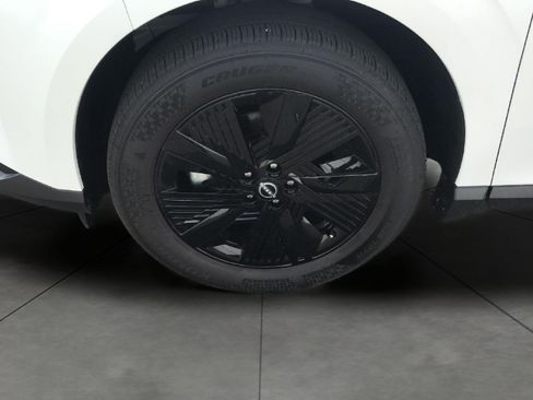 Used 2025 Nissan Murano SV AWD/4WD image 29