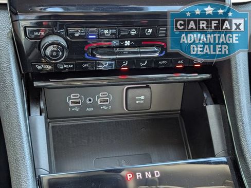 Used 2023 Jeep Grand Cherokee Limited w/ Luxury Tech Group II RWD image 10