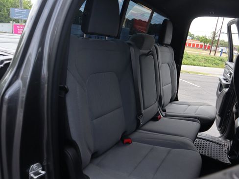 Used 2021 RAM 1500 Big Horn RWD image 4