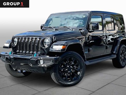 Used 2021 Jeep Wrangler Unlimited Sahara image 1