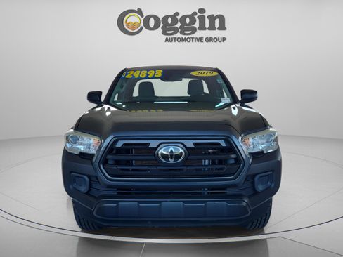 Used 2019 Toyota Tacoma SR RWD image 9