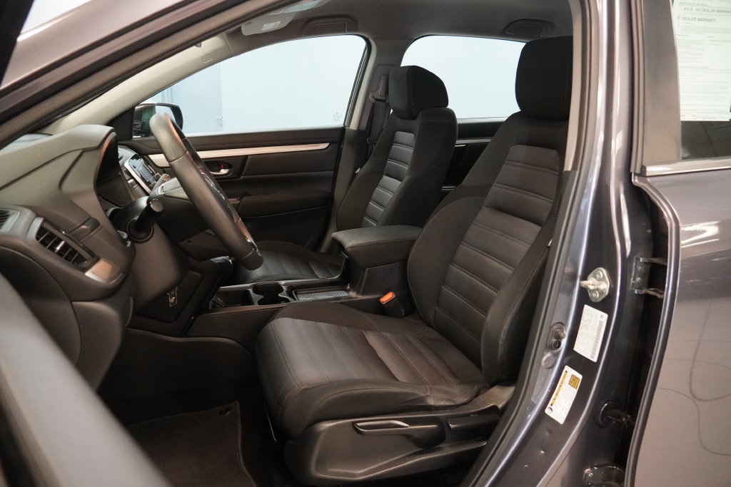 Used 2019 Honda CR-V LX image 4