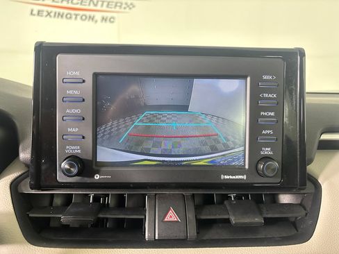 Used 2022 Toyota RAV4 XLE w/ Convenience Package AWD/4WD image 15