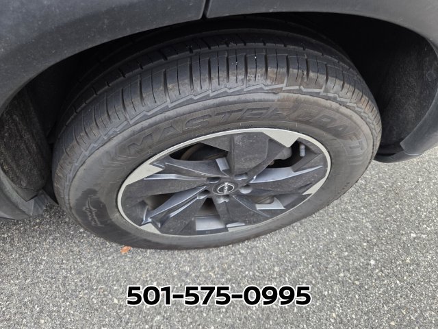 Used 2024 Nissan Rogue SV FWD image 7