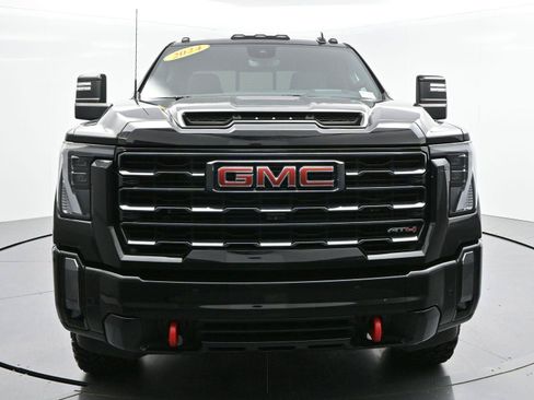 Used 2024 GMC Sierra 2500 AT4 w/ AT4 Premium Plus Package AWD/4WD image 2