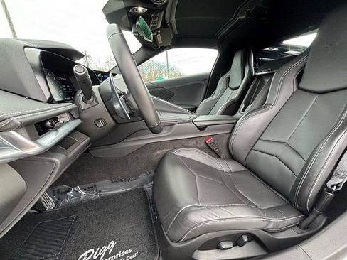 Used 2022 Chevrolet Corvette Stingray Coupe w/ 1LT image 28