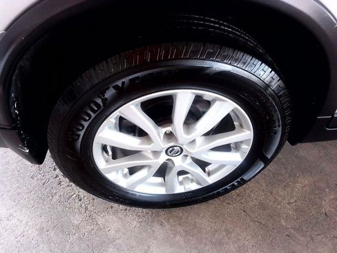 Used 2020 Nissan Rogue SV FWD image 27