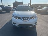 Used 2016 Nissan Rogue SV w/ SV Premium Package image 2