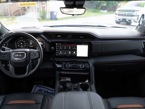 Used 2023 GMC Sierra 1500 AT4 w/ Technology Package image 15