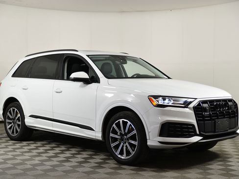 Used 2023 Audi Q7 2.0T Premium Plus w/ Premium Plus Package image 6