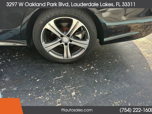 Used 2017 Mercedes-Benz E 300 4MATIC w/ Premium 1 Package image 16
