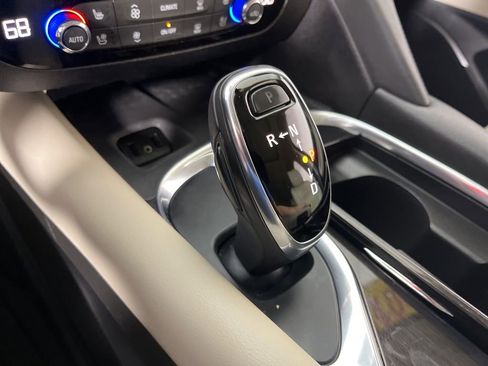 Used 2018 Buick Enclave Premium image 35