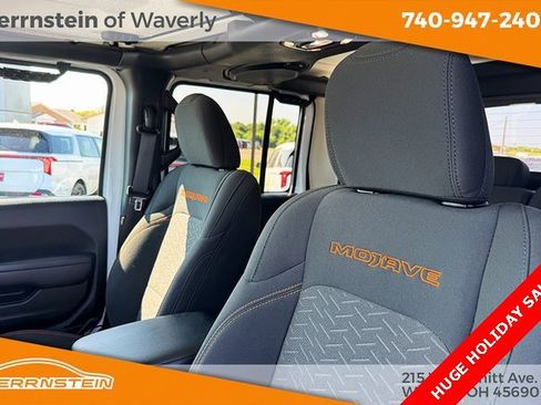 Used 2023 Jeep Gladiator Mojave image 22