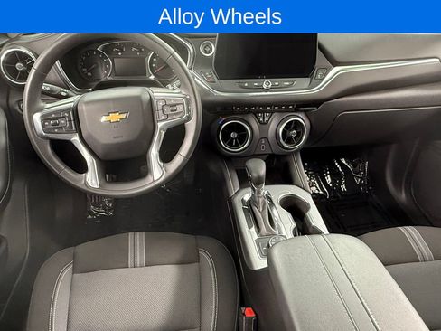 Used 2023 Chevrolet Blazer LT AWD/4WD image 9