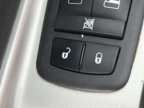 Used 2020 Dodge Journey SE w/ SE Popular Equipment Group FWD image 34
