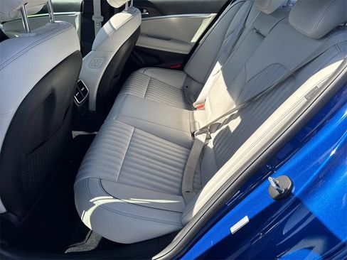 Used 2025 Genesis G70 2.5T w/ Sport Prestige Package image 20