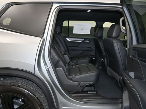 New 2026 GMC Acadia Elevation w/ Black Edition image 28