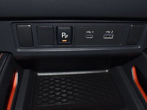 Used 2024 Nissan Frontier PRO-4X w/ Technology Package AWD/4WD image 18