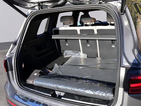 New 2026 Mercedes-Benz GLB 250 4MATIC image 17