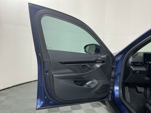 Certified 2025 BMW 530i w/ Premium Package image 20