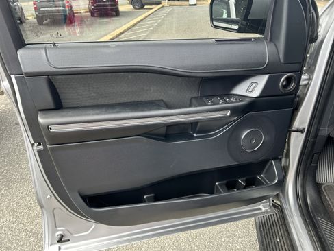 Certified 2021 Ford Expedition XLT image 9