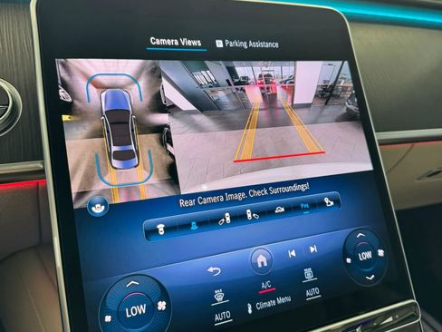 Used 2022 Mercedes-Benz S 580 4MATIC Sedan w/ AMG Line Package image 31