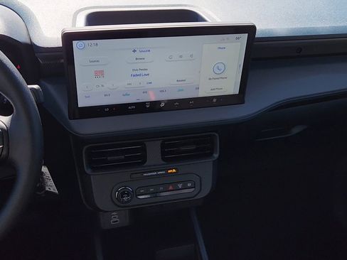 New 2025 Ford Maverick XL w/ Equipment Group 101A image 19