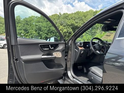 New 2025 Mercedes-Benz GLC 350e 4MATIC image 19