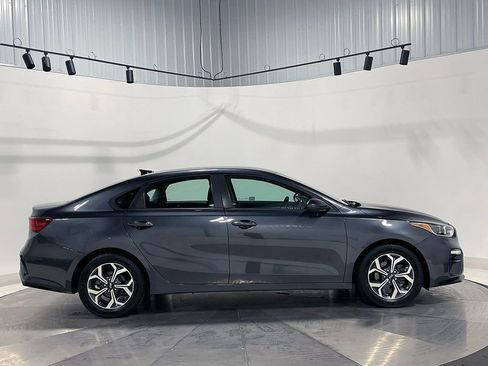 Used 2020 Kia Forte LXS FWD image 10