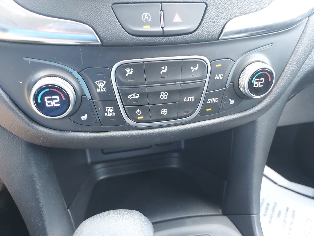 Used 2024 Chevrolet Equinox LT FWD image 24