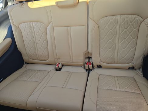 Used 2024 Jeep Grand Wagoneer Series III w/ Quick Order Packagew 28T AWD/4WD image 18