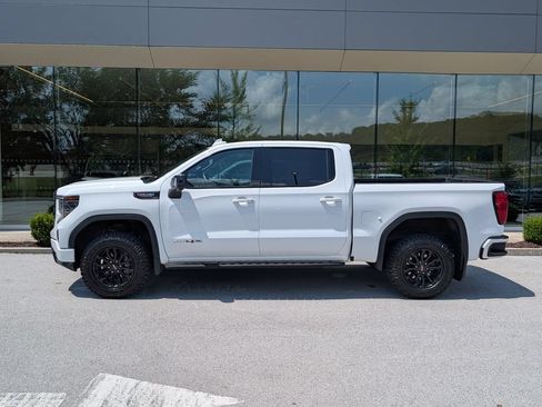 Used 2023 GMC Sierra 1500 AT4X AWD/4WD image 2