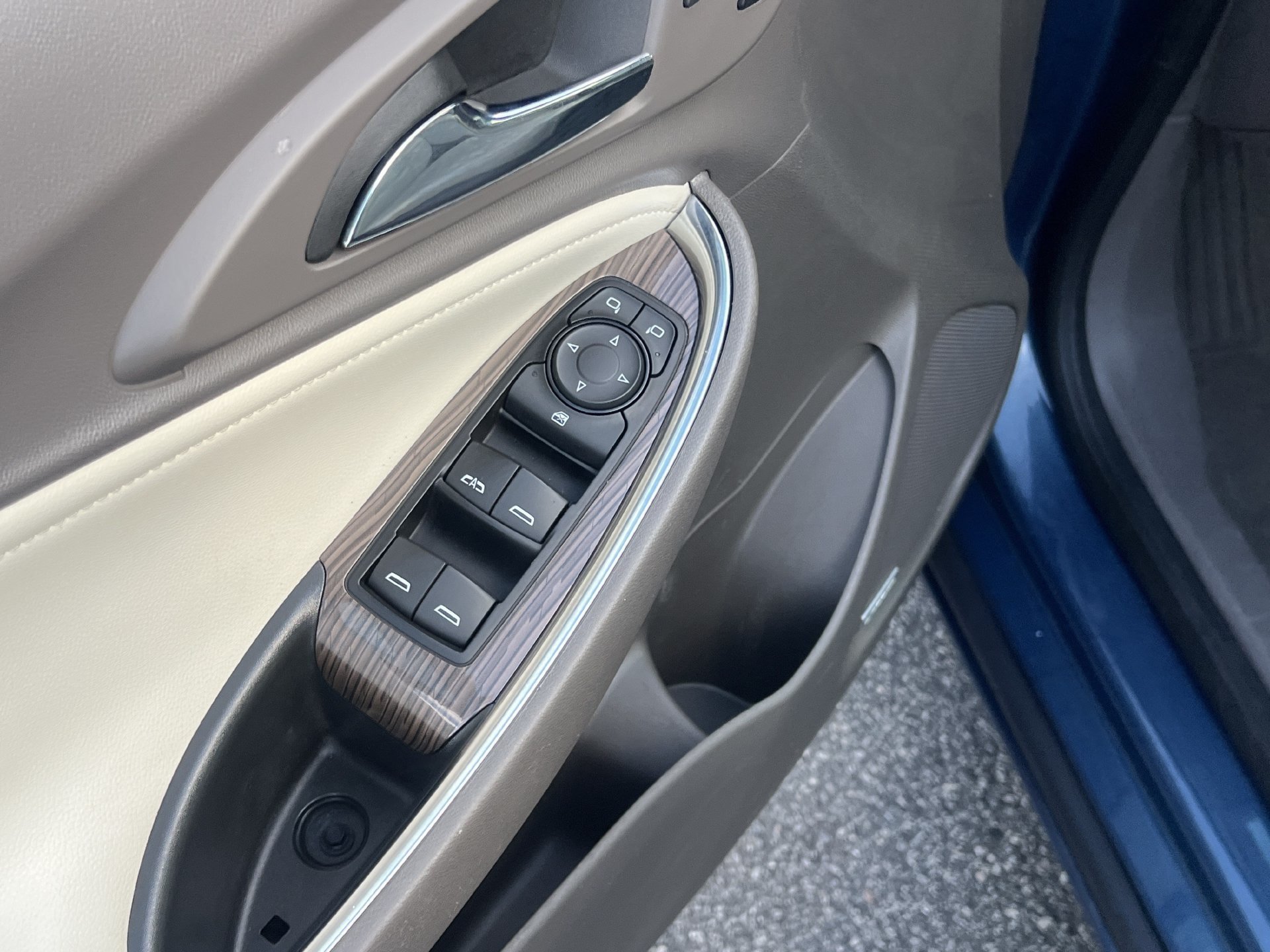 Used 2024 Chevrolet Malibu LT FWD image 16