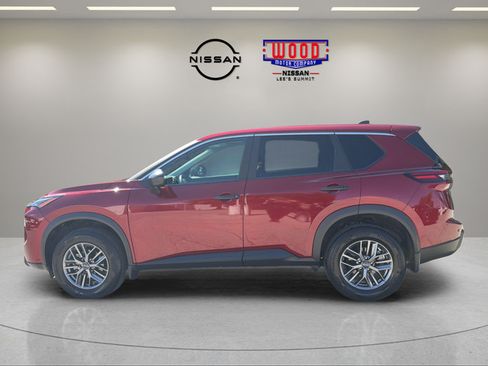 Used 2024 Nissan Rogue S AWD/4WD image 5