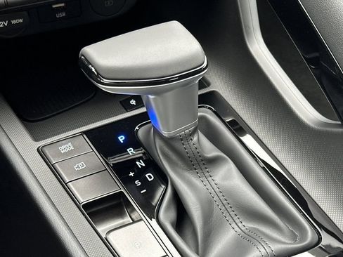 New 2026 Hyundai Elantra SEL FWD image 18